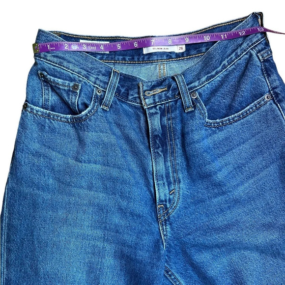 Levi’s Premium 80s Mom Jeans High Rise Tapered Distressed Size 26 x 30 Revolve - Picture 5 of 12